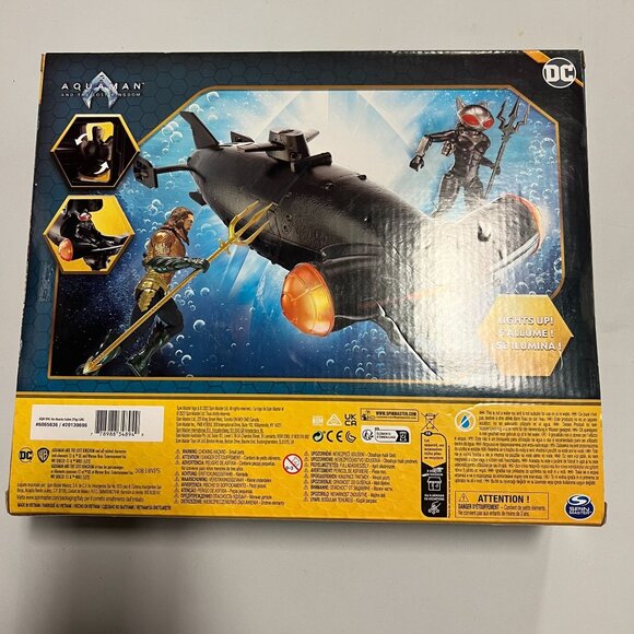 DC Comics Aquaman vs Black Manta Battle Action Figure Playset - Picture 2 of 11